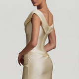 Elefántcsont Színű Off-Shoulder Drapé Mini Ruha Szatén Anyagból