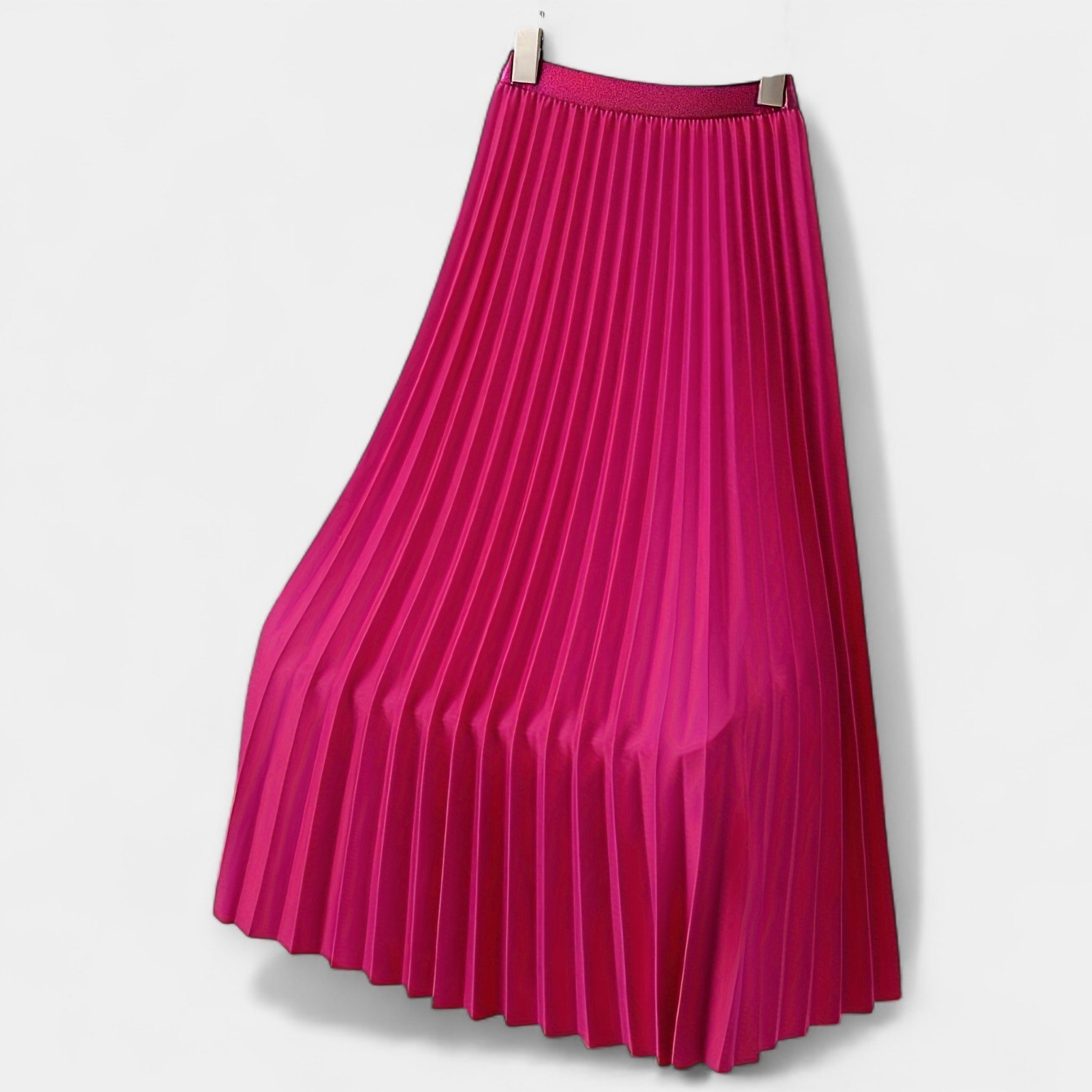 Yasmin | Ráncolt Pliszé Szoknya" can be rewritten as "Yasmin | Ruffled Pleated Skirt.