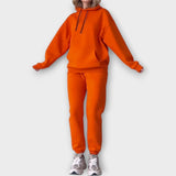 "Lucia | Lahtise lõikega dressikomplekt" can be rewritten as "Lucia | Relaxed Fit Tracksuit Set".