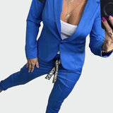 Leia | Diszkrét Elegancia: Két Részes Öltöny Szett