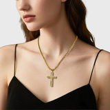 Crucielle | Kereszt medálos nyaklánc Jézussal