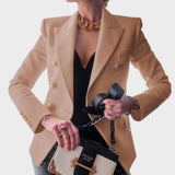 Paula | Klasszikus Blézer" can be rewritten as "Paula | Classic Blazer.