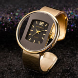 Maria® Elegant Black and Gold