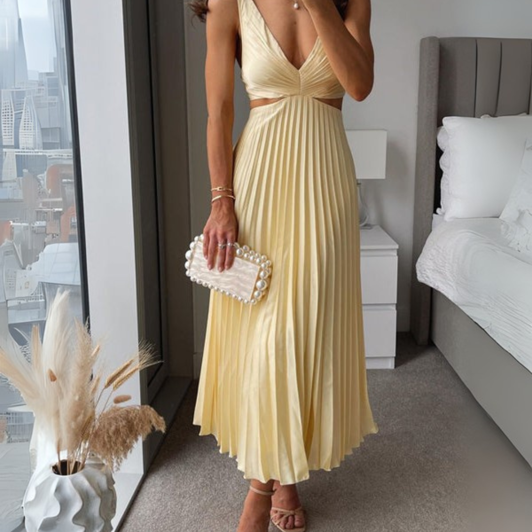 Julin | Csillogó Csavart Ruha" can be rewritten as "Julin | Sparkling Twisted Dress.