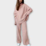 Mara | Laia lõikega minimalistlik komplekt