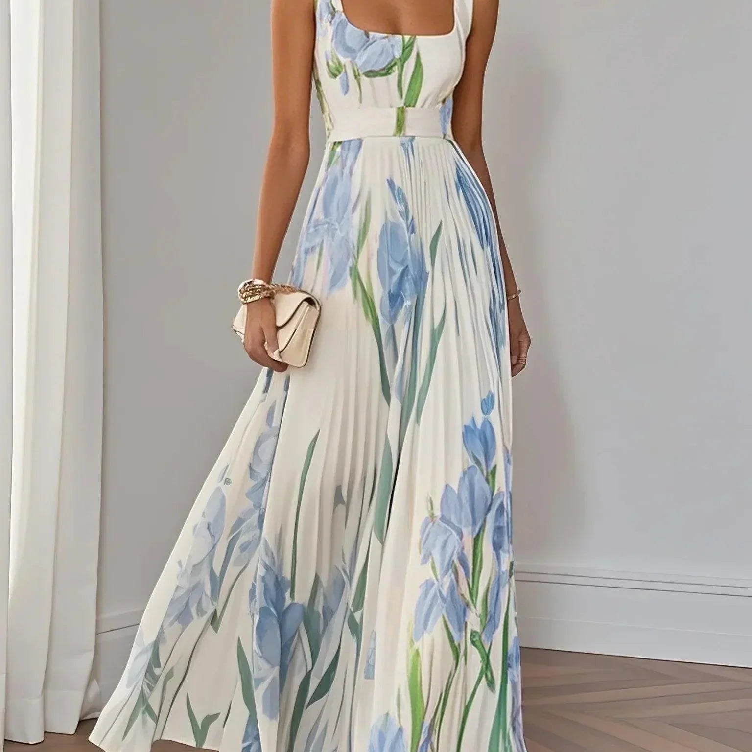 Yara | Maxi Dress with Pleated Fabric