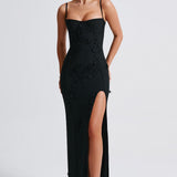 Dalary Maxi Ruha - Fekete Béléssel" can be rewritten as "Dalary Maxi Dress - Black Lining.