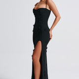 Dalary Maxi Ruha - Fekete Béléssel" can be rewritten as "Dalary Maxi Dress - Black Lining.
