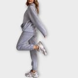 "Lucia | Lahtise lõikega dressikomplekt" can be rewritten as "Lucia | Relaxed Fit Tracksuit Set".