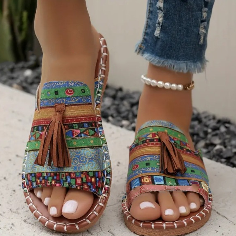 Bohém mintás női slip-on szandál