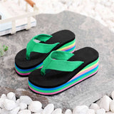 🌈Női alkalmi flip flop szivárványos talppal" can be rewritten as:

"🌈Női szivárványos talpú alkalmi flip flop