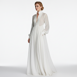 👗 40% KEDVEZMÉNY! ✨ Elegáns Plisszírozott Fehér Maxi Ruha Magas Nyakkal